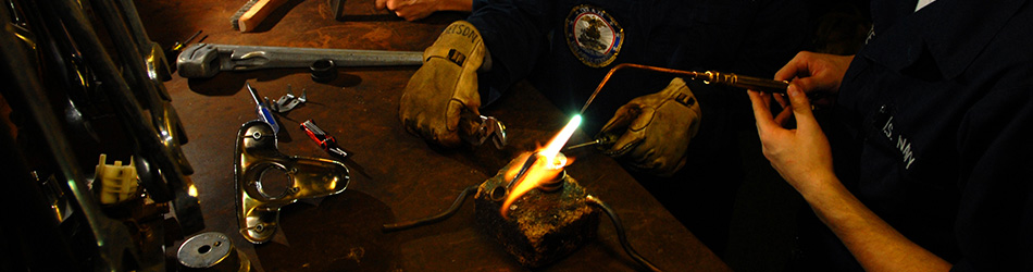 Qualidade e excelência Equipamentos revisados para sua obra - JE Locações - Locação e manutenção de equipamentos para Construção Civil